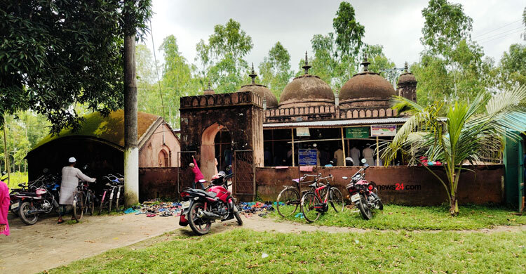 ঐতিহাসিক নিদাড়িয়া মসজিদের সংস্কার জরুরি