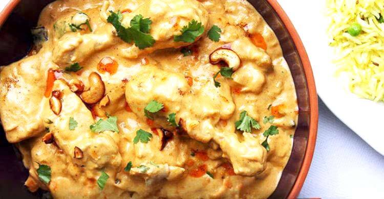 নারিকেল দুধ দিয়ে কখনো মুরগি রেঁধেছেন