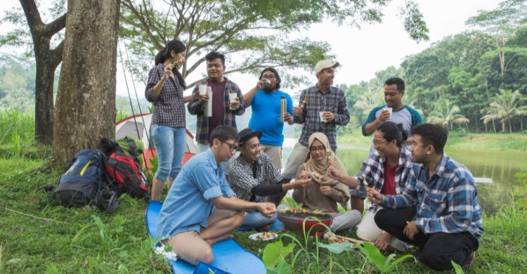 যে ৬ অভ্যাস নীরবে আপনাকে সবার প্রিয় করে তুলবে