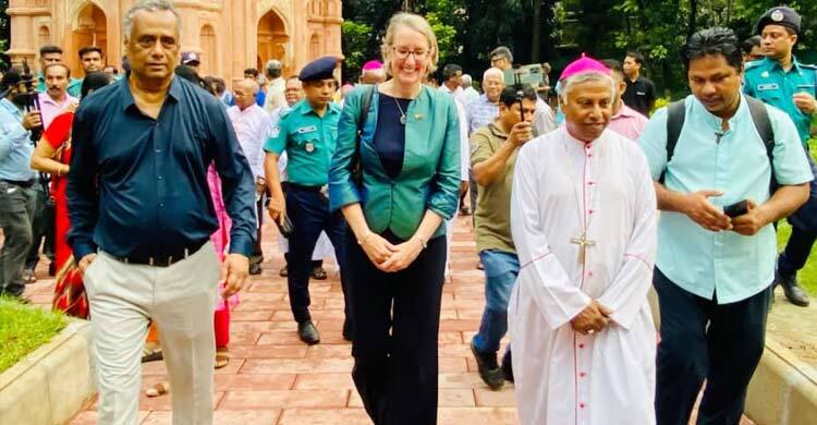 নারিন্দায় ঐতিহাসিক সমাধি ও গেটওয়ের পুনর্নির্মাণ উদ্বোধন