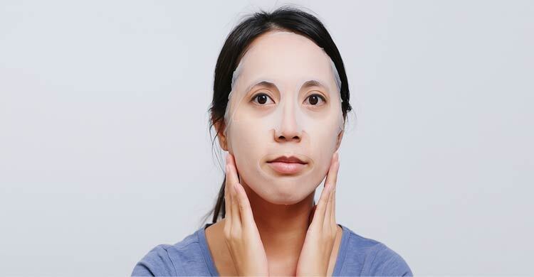 নিস্তেজ ত্বকে প্রাণ ফেরাবে রাইস পেপার মাস্ক