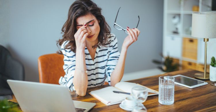 স্ট্রেস কমাবে যেসব খাবার