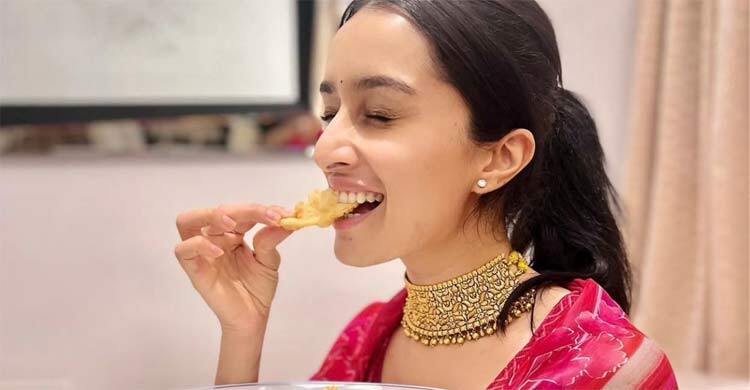 মুচমুচে খাবার কেন আমাদের মস্তিষ্ক পছন্দ করে