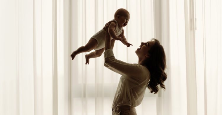 শুধু মা নয়, কন্যাশিশুর বিকাশে খালার প্রভাব জানালো বিজ্ঞান