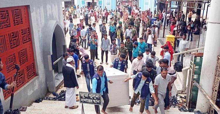 শাহজালালের মাজারে প্রশাসনের দানবাক্স স্থাপন, পাহারায় আনসার