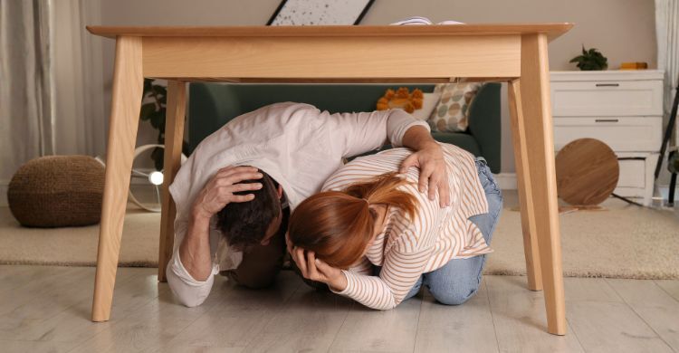 ভূমিকম্প থেমে গেছে কিন্তু মনে হচ্ছে আবার কাঁপছে? এমন কেন হয়