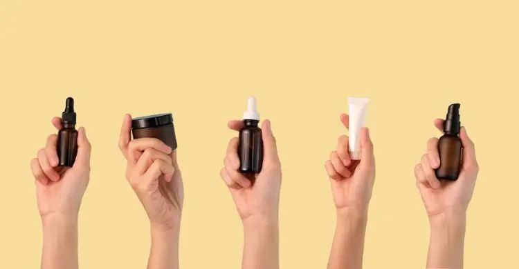 রোদে যাওয়ার আগে ত্বকে যা মাখবেন না