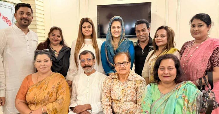 প্রয়াত শিল্পীদের স্মরণসভা হয়ে উঠলো মিলনমেলা