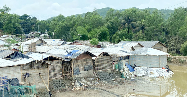 উখিয়ায় খাল থেকে নিখোঁজ রোহিঙ্গা শিশুর মরদেহ উদ্ধার