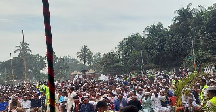 কক্সবাজারে জামায়াত আমিরের অপেক্ষায় কানায় কানায় পূর্ণ সমাবেশ মাঠ