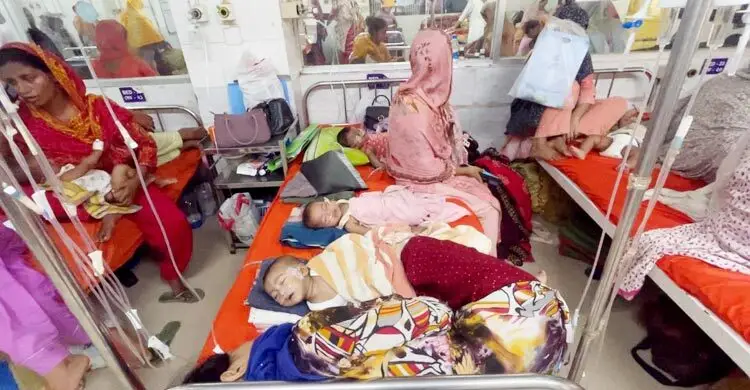 ঠান্ডা নাকি হাম, শিশুদের নিয়ে হাসপাতালে ছুটছেন বিভ্রান্ত অভিভাবকরা