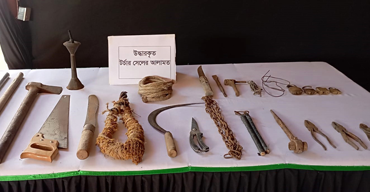 ‘আরসার দেড় শতাধিক অস্ত্রধারী সন্ত্রাসী রয়েছে রোহিঙ্গা ক্যাম্পে’