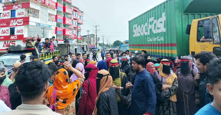 রোহিঙ্গা ক্যাম্পে শিক্ষা কার্যক্রম সাময়িক বন্ধ