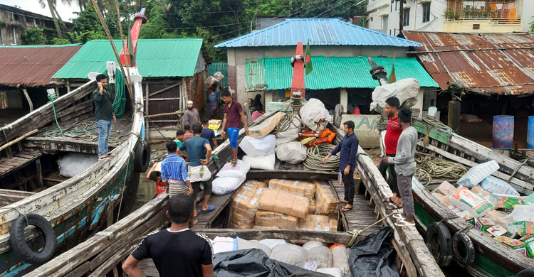চারদিন পর সেন্টমার্টিন গেলো দুই ট্রলার