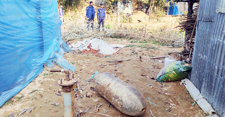 এক দশক ধরে ‘পারমাণবিক বোমার’ ওপর চলছিল কাপড় ধোয়া