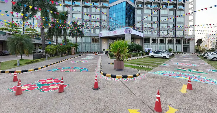 নববর্ষে বর্ণিল কক্সবাজার