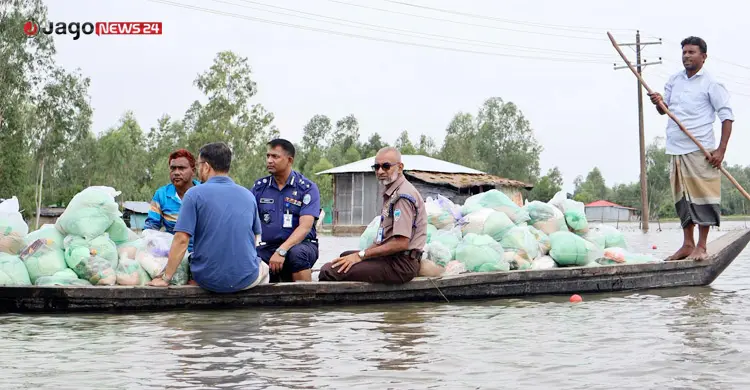 ৮ দিনের বন্যায় ডুবেছে কক্সবাজারের ৪৯ শতাংশ, প্রাণহানি ৩২
