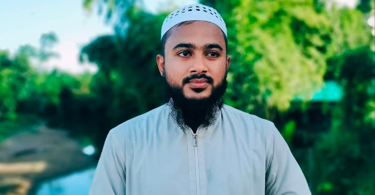 তারাবির পর ফেরার পথে বাসের ধাক্কায় প্রাণ গেলো হাফেজের