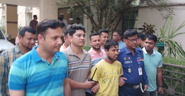 কক্সবাজারে মার্কিন নারীকে শ্লীলতাহানির চেষ্টা, যুবক গ্রেফতার