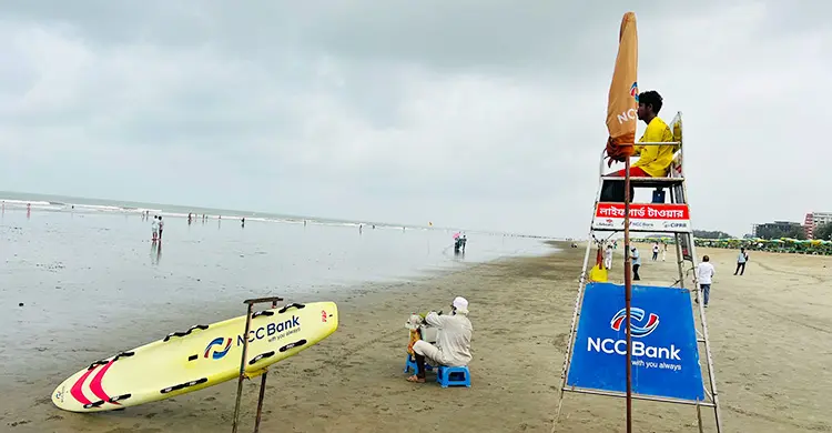 লোডশেডিংয়ে কক্সবাজারে পর্যটক খরা