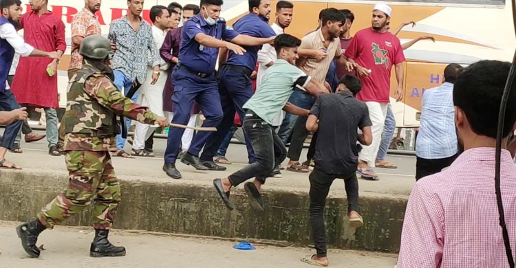 কক্সবাজারে এনসিপির পথসভার মঞ্চে বিএনপির হামলার অভিযোগ
