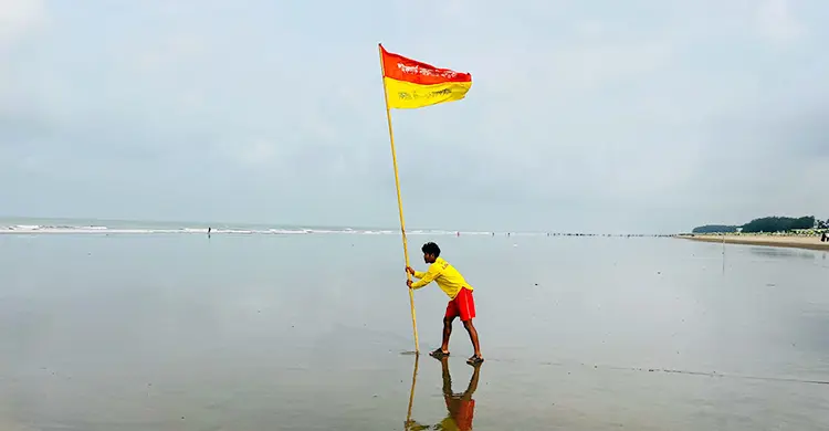 লোডশেডিংয়ে কক্সবাজারে পর্যটক খরা