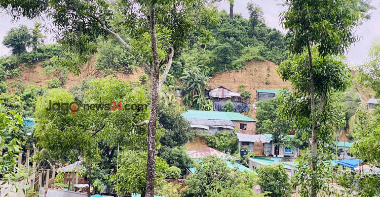 মাইকিংয়ে সীমাবদ্ধ প্রশাসন, পাহাড়ধসে বড় হচ্ছে মৃত্যুর মিছিল