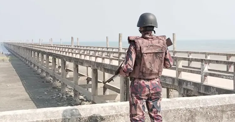 রাখাইনে ফের সংঘাত, রোহিঙ্গা অনুপ্রবেশের শঙ্কা