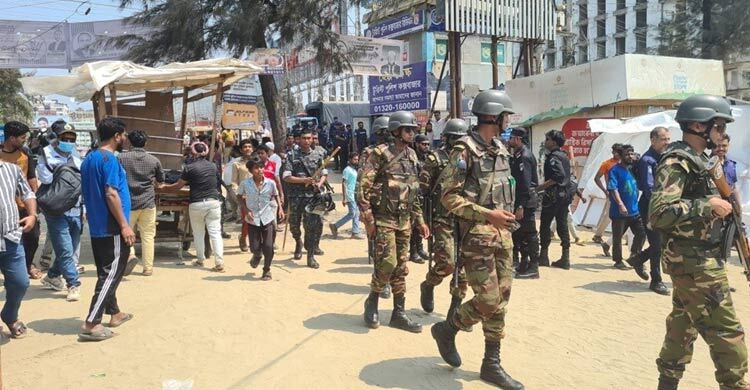 কক্সবাজার সৈকত থেকে ৫ শতাধিক দোকান সরিয়ে নিলো ব্যবসায়ীরা