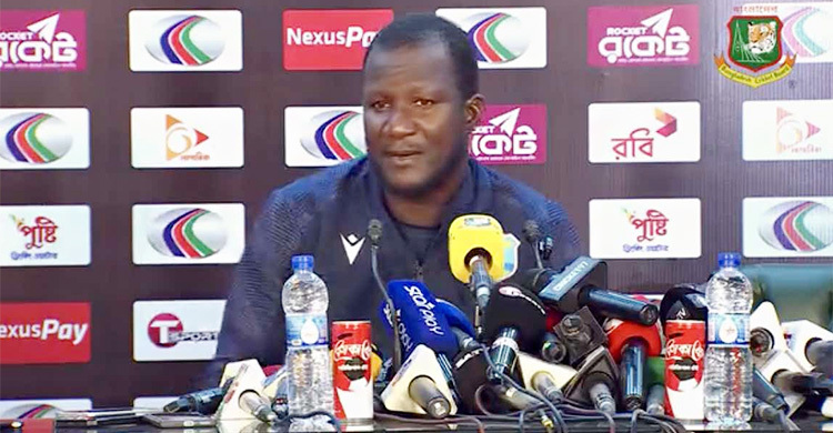 ‘এমন কিছু আগে দেখিনি’ মিরপুরের কালো পিচ দেখে বিস্মিত স্যামি