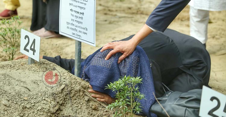 ১৮ মাস পর ৮ জনের পরিচয় শনাক্ত, কবর দেখে আবেগাপ্লুত পরিবার