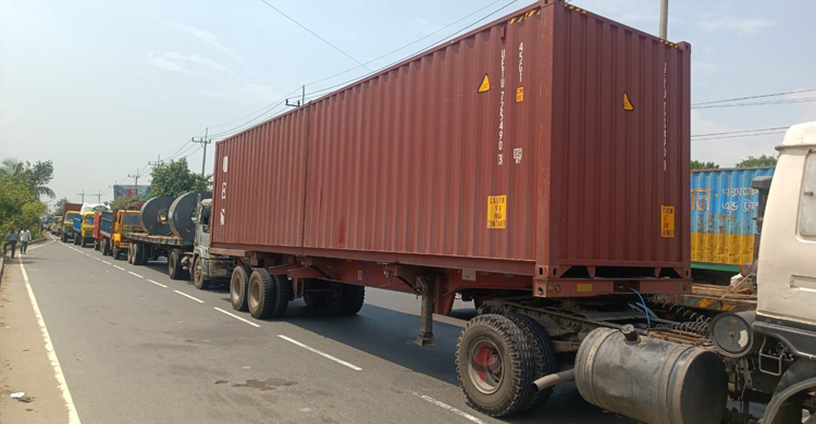 পূজার ছুটিতে মিরসরাই-সীতাকুণ্ডে ১৫ স্পটে যানজটের শঙ্কা