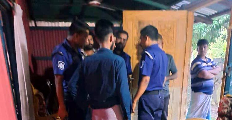 মিরসরাইয়ে পরিবারের সদস্যদের হাত-পা বেঁধে প্রবাসীর বাড়িতে ডাকাতি