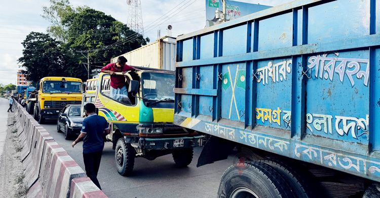 ঢাকা-চট্টগ্রাম মহাসড়ক: মিরসরাই-সীতাকুণ্ডে ১৫ স্পটে যানজটের শঙ্কা