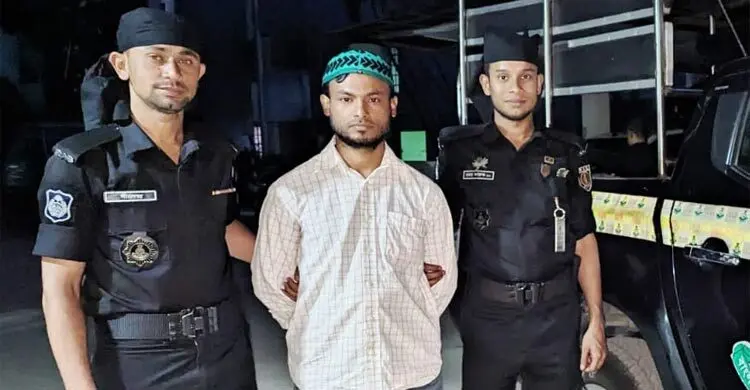 চট্টগ্রামে ১৫ মামলার আসামি গ্রেফতার