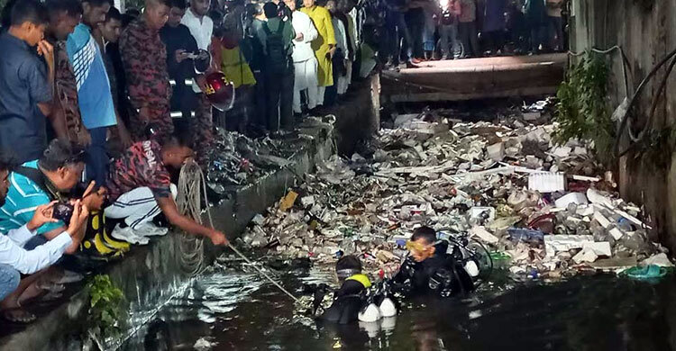 চট্টগ্রামে খোলা নালায় পড়ে ৩ বছরের শিশুর মৃত্যু