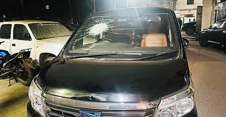 বিএনপি প্রার্থীর সমন্বয়কারীর গাড়িতে হামলা, গুলি ছোড়ার অভিযোগ