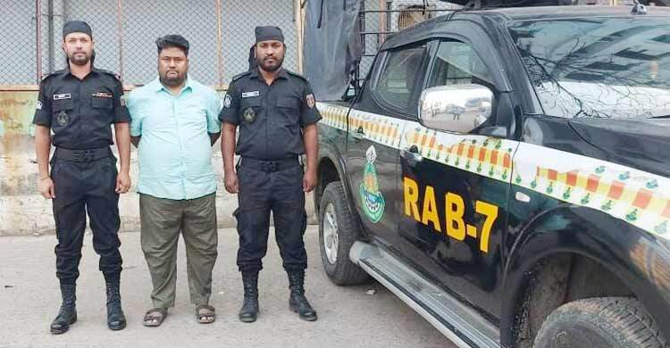 চান্দগাঁওয়ে রেস্তোরাঁ কর্মচারী খুনের আসামি গ্রেফতার