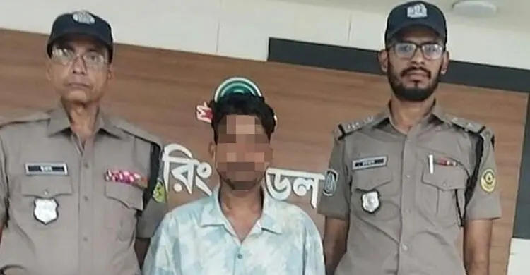 জুলাই আন্দোলনে লুট হওয়া পিস্তলসহ ২৪ মামলার আসামি গ্রেফতার