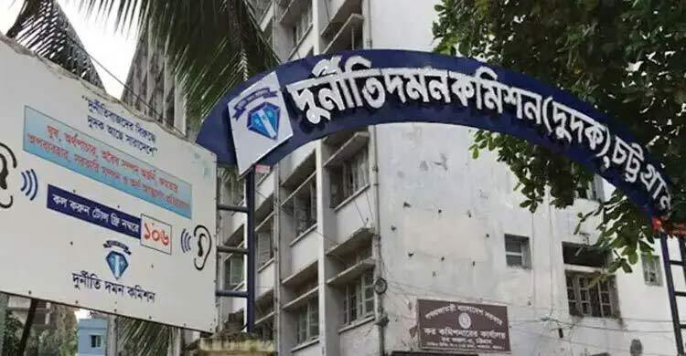 ৬২৪৪ কোটি টাকা আত্মসাৎ, এস আলমের ৩ প্রতিষ্ঠানের বিরুদ্ধে মামলা