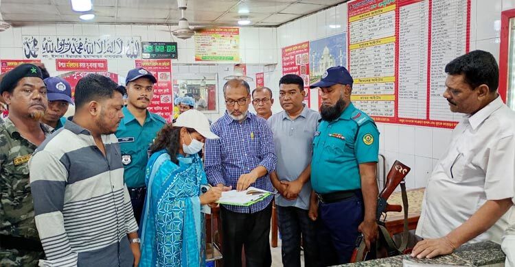 খাবারে রং ও রাসায়নিক ব্যবহার, ২ রেস্তোরাঁকে ৩০ হাজার টাকা জরিমানা