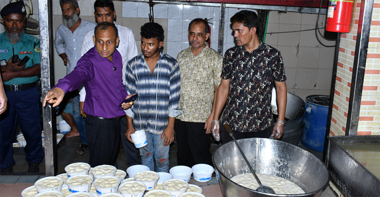 হাইওয়ে সুইটসের মিষ্টির শিরায় মরা তেলাপোকা, জরিমানা দেড় লাখ