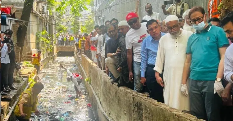 বর্ষার আগে খাল-নালা পরিষ্কারে জলাবদ্ধতা ৮০ শতাংশ কমানো যাবে