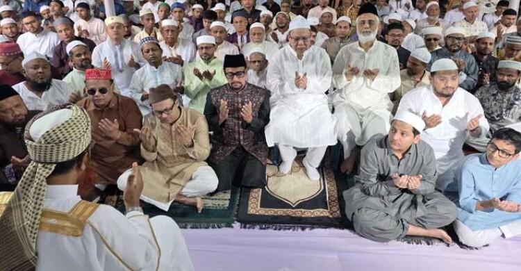 চট্টগ্রামে জমিয়তুল ফালাহে ঈদের জামাত অনুষ্ঠিত