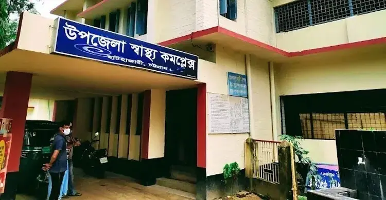 বাড়ির সামনে খেলতে গিয়ে পুকুরে পড়ে শিশুর মৃত্যু