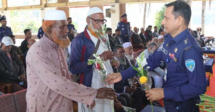 চট্টগ্রামে বীর পুলিশ মুক্তিযোদ্ধা ও শহীদ পরিবারকে সংবর্ধনা