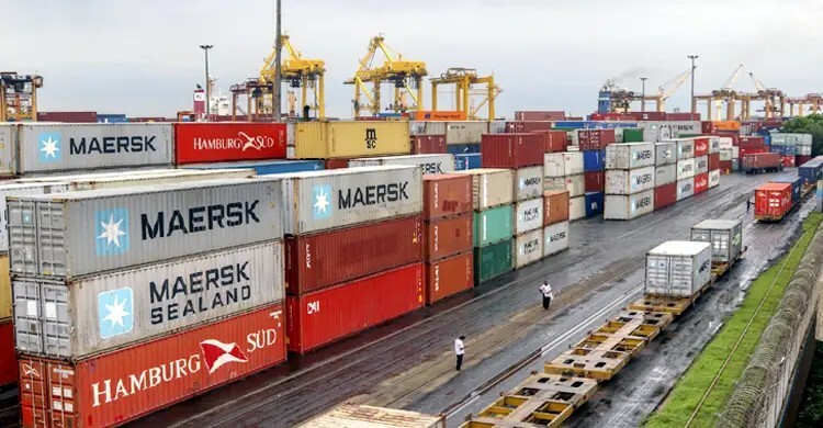 চট্টগ্রাম কাস্টমসের নিলামে ৩৭৮ কনটেইনার পণ্য