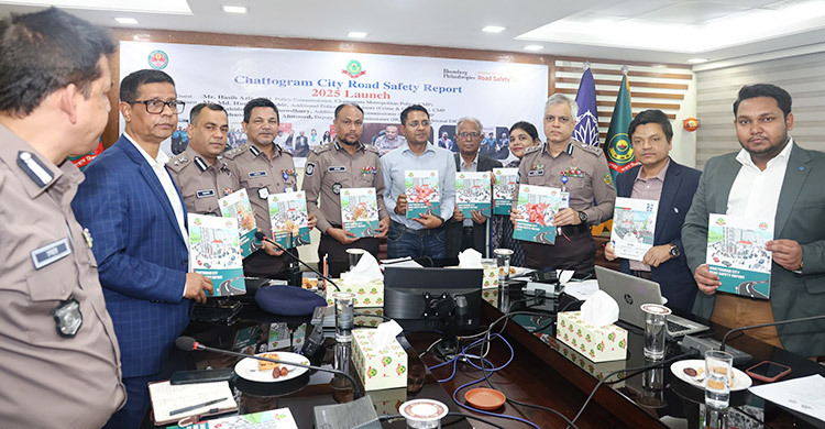 চট্টগ্রামে সড়কে মৃত্যুর মিছিল, এক বছরে নিহত ১৩৭