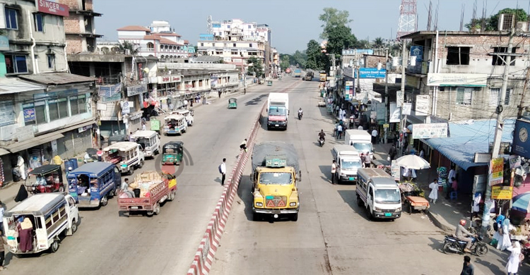 মিরসরাই-সীতাকুণ্ডে যান চলাচল বেড়েছে
