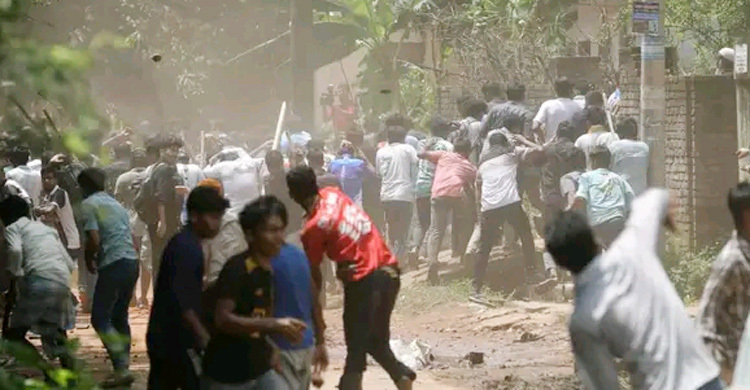 ৯৫ জনের নামে মামলা, অজ্ঞাতপরিচয় আসামি এক হাজার